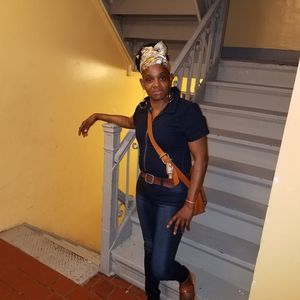 Meet your Posher, Roslyn